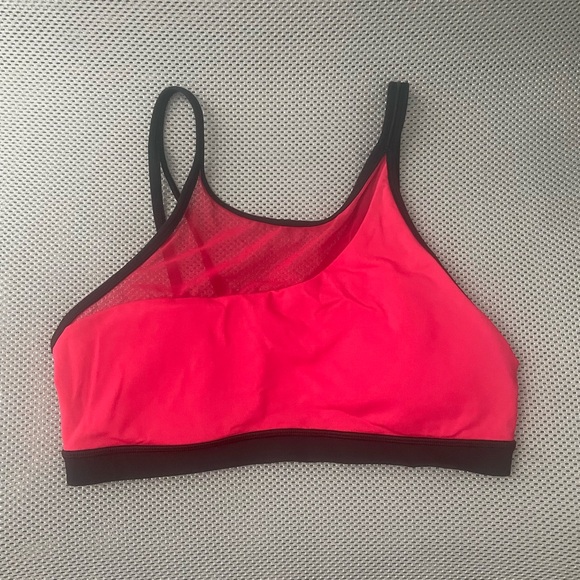 Lululemon Forget The Rest bra 8 in Flamenco Red - Picture 5 of 9